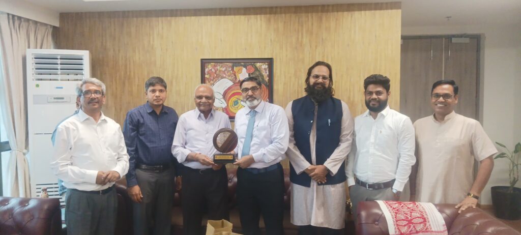 IIM Raipur Signs MoU with Center for Studies on Holistic Development (CSHD)